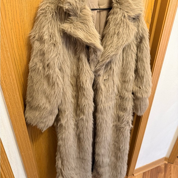 H&M Full-Length Faux Fur Teddy Coat - Tan - Picture 2 of 12